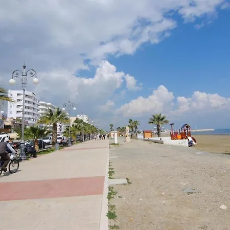 La C Apartment Larnaka