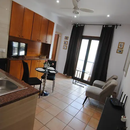 Apartment La C Larnaca