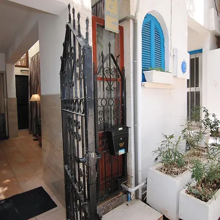 La C Apartment Larnaca
