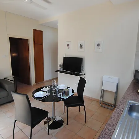 Apartment La C Larnaca