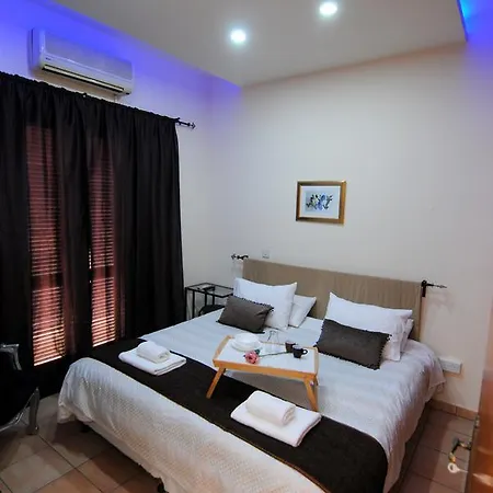 La C Apartment *